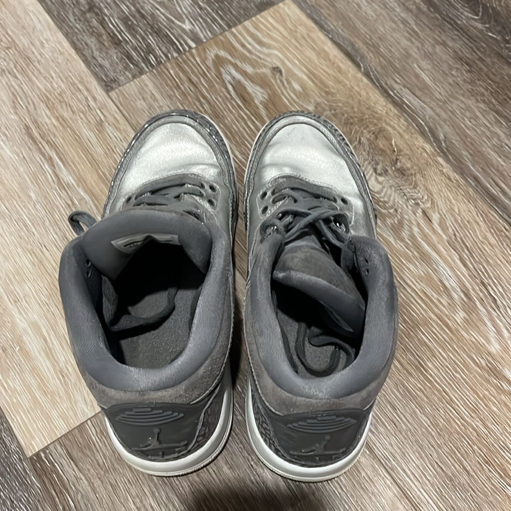 Silver Jordan Retro - Picture 6 of 6